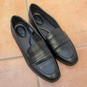 Old Navy Loafers size 9 faux leather